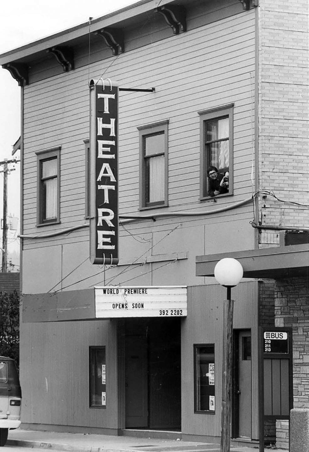 historylink-tours-village-theatre