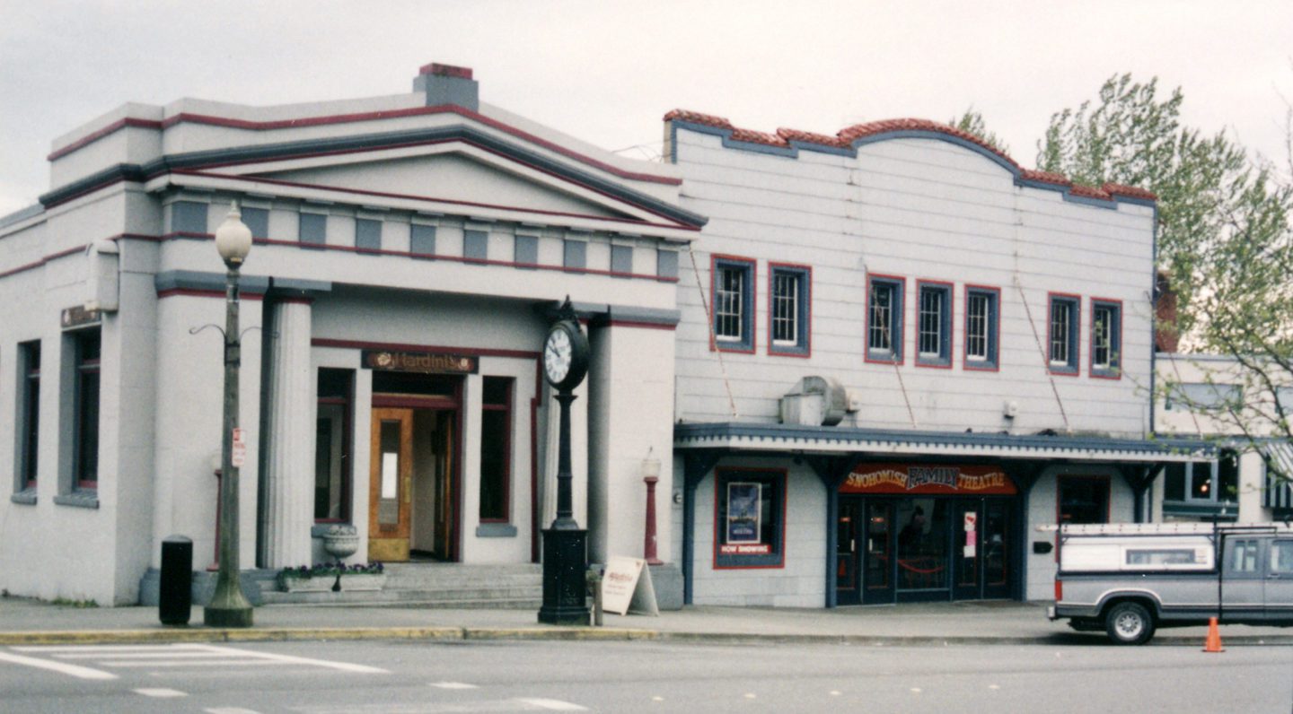 HistoryLink Tours — One Common/Brown Theater Building